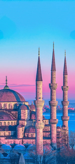 Blue Mosque Istanbul at Sunset with Pink Sky and Minarets HD phone wallpaper