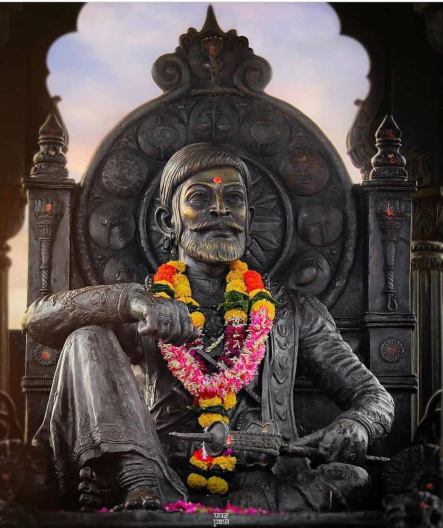 Statue of Chhatrapati Shivaji Maharaj Sitting on Throne with Sword and Flower Garland HD phone wallpaper