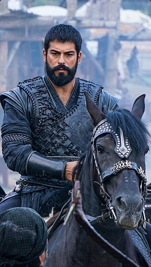 Osman Gazi on Horseback in Dark Medieval Armor, Osman ve Karayel, karayel horse HD phone wallpaper