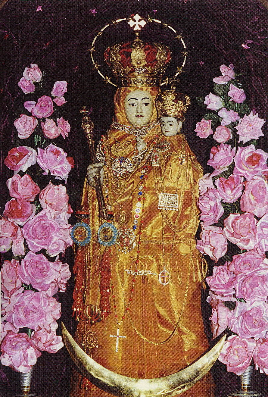 Our Lady of Good Health Velankanni Statue in Golden Vestments with Crown and Crescent Moon HD phone wallpaper