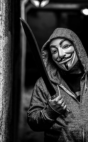 Anonymous Hacker Wearing Guy Fawkes Mask Holding Machete In Black And White HD phone wallpaper