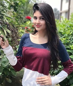 Young Woman in Color Block Top Standing in Garden, Top 100 Hottest Desi Girls of Pakistani Indian Girls, #indian girls HD phone wallpaper