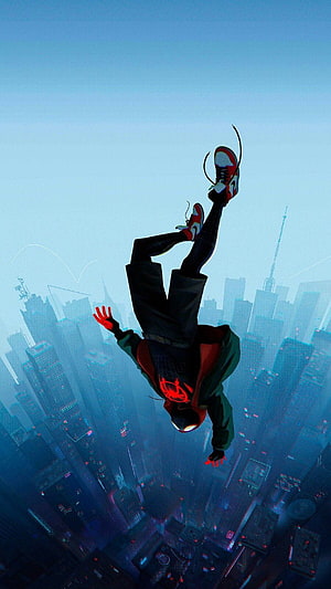 Miles Morales Spider-Man Free Falling Over City Skyline, Lock Screen Spiderman Live For , spider family HD phone wallpaper