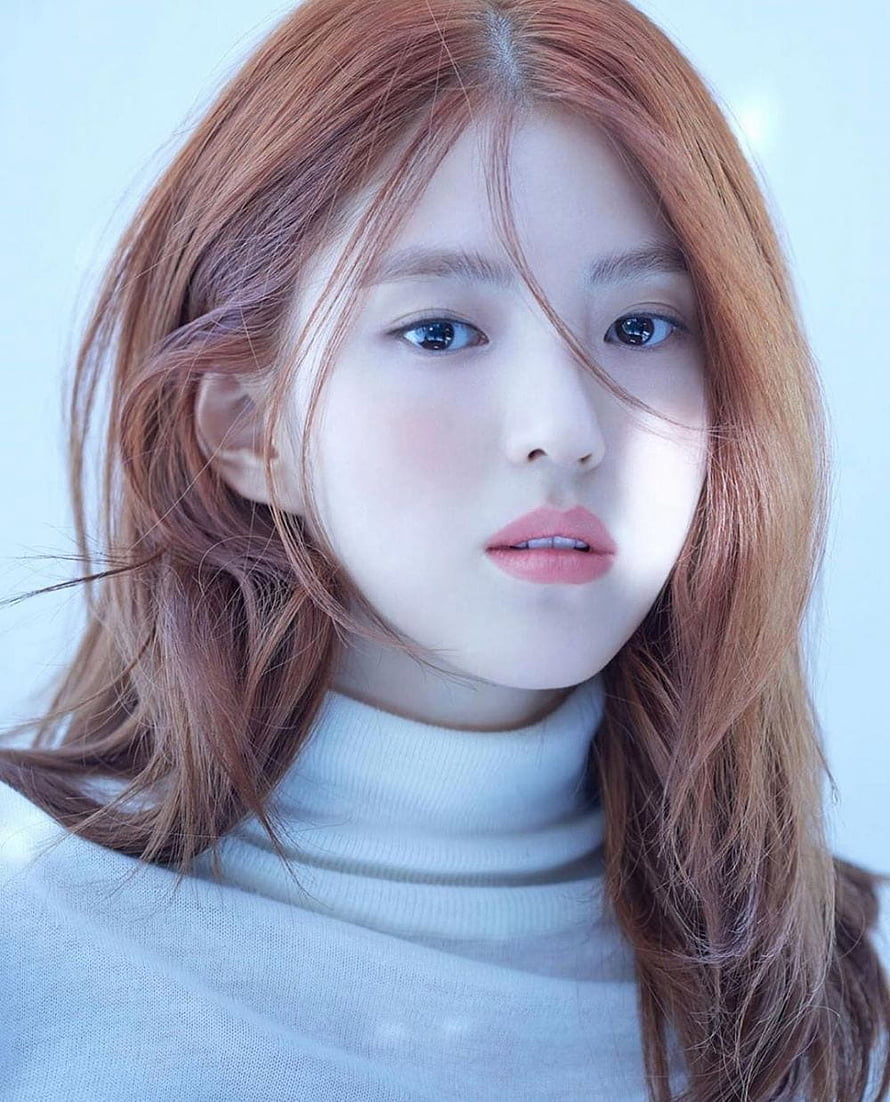 Han So Hee Portrait With Soft Auburn Hair And White Turtleneck HD phone wallpaper