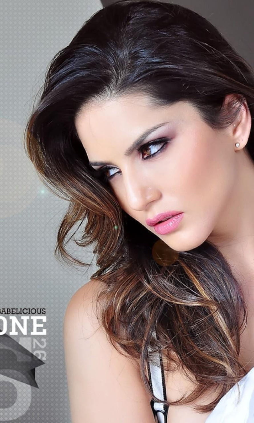Sunny Leone Close-Up Portrait With Wavy Hair And Dramatic Makeup HD phone wallpaper