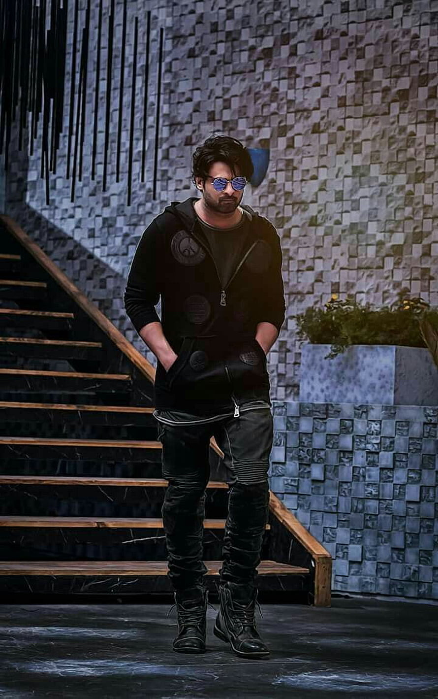 Sidharth Shukla stylish portrait wearing sunglasses and black hoodie on stairs HD phone wallpaper