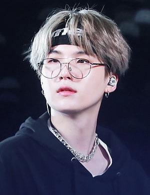 BTS Suga Min Yoongi Wearing Round Glasses and Headband in Black Hoodie HD phone wallpaper