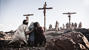 The Passion of the Christ Crucifixion Scene with Mourners and Roman Soldiers, Passion of the christ essay, the passion of the christ HD wallpaper