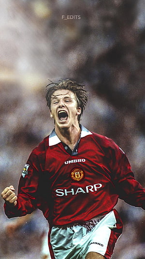 David Beckham Celebrating in Manchester United Home Kit HD phone wallpaper
