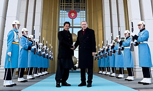 Imran Khan and Recep Tayyip Erdoğan Shake Hands During State Visit to Turkey HD wallpaper