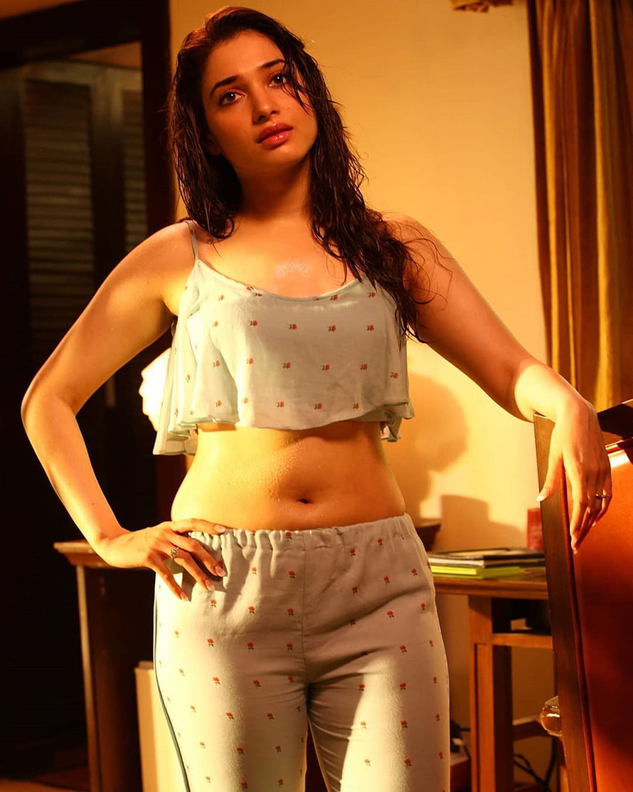 Tamannaah Bhatia in Floral Print Pajama Set with Wet Hair, Hot Navel Pics Archives, tamannaah bhatia navel HD phone wallpaper