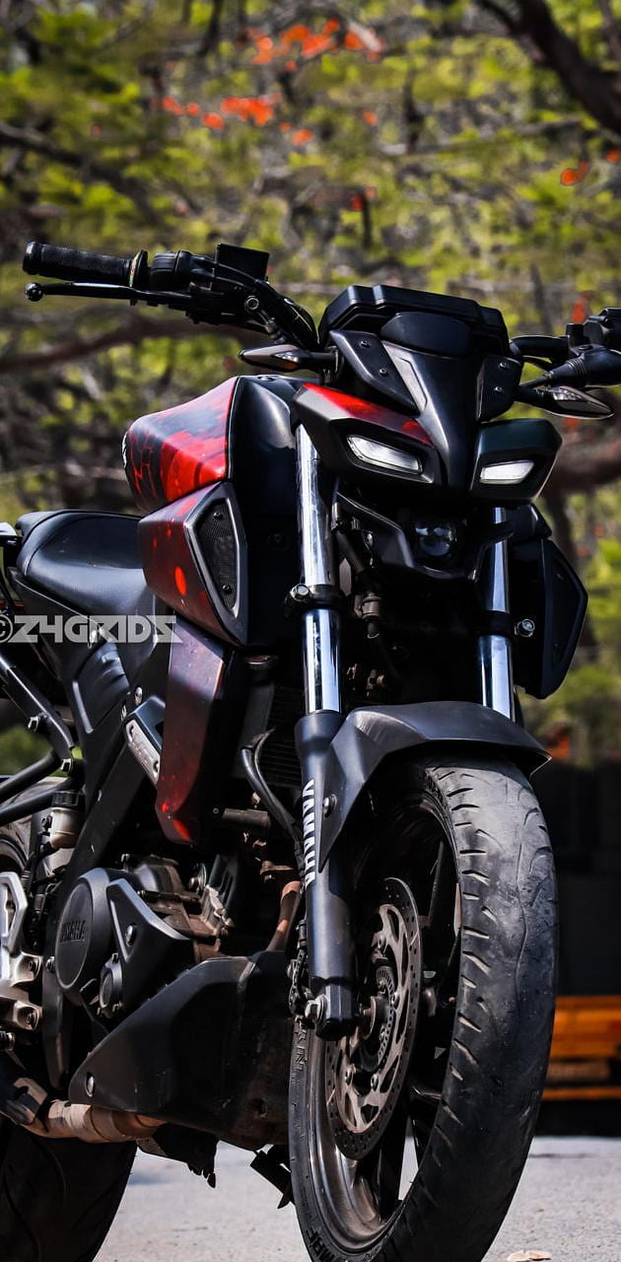 Kawasaki Z900 Custom Motorcycle with Red and Black Paint Job HD phone wallpaper