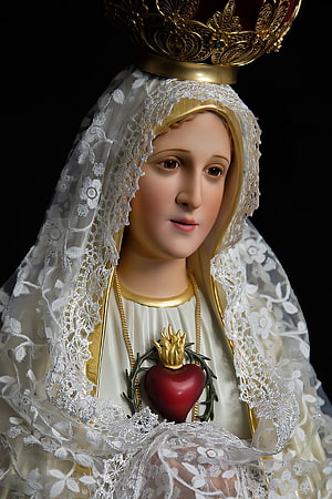 Statue of Our Lady of Fatima with Sacred Heart and Crown HD phone wallpaper