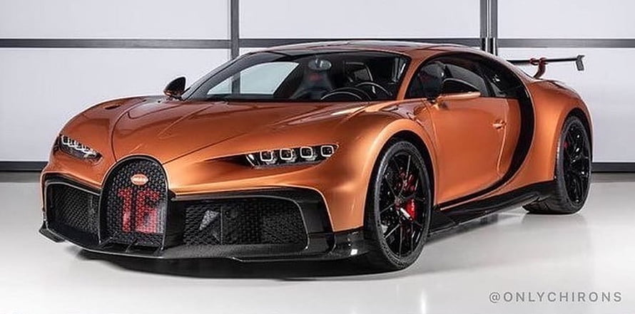 Matte Orange Bugatti Chiron Super Sport 300+ with Carbon Fiber Accents and Red Brake Calipers HD wallpaper