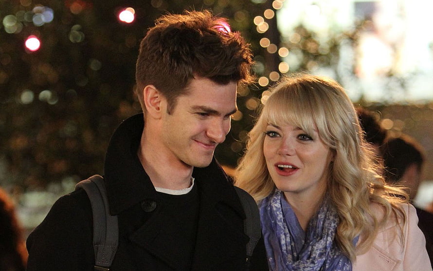 Andrew Garfield and Emma Stone as Peter Parker and Gwen Stacy in Spider-Man HD wallpaper