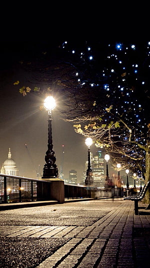 London Night Skyline with St Paul's Cathedral and Festive Lights HD phone wallpaper