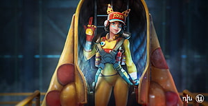 Farlight 84 character in yellow suit and pizza hat standing in a golden pod HD wallpaper