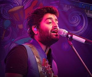 Arijit Singh Singing Live On Stage With Guitar And Microphone HD wallpaper
