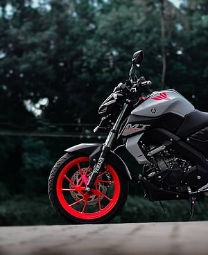 Yamaha MT-15 Motorcycle with Red Wheels and Grey Body HD phone wallpaper