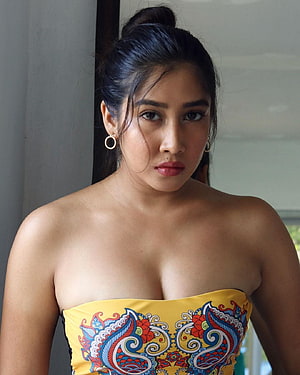 Sofia Ansari in a vibrant yellow strapless top with intricate floral embroidery HD phone wallpaper